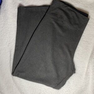 PEACE & Pearls Yoga Pants Size 3X